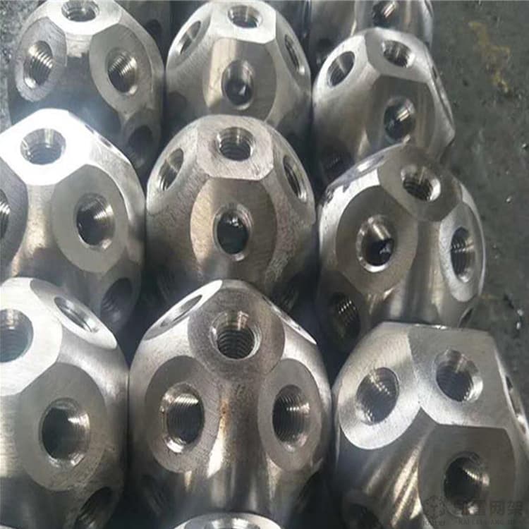 平顶山螺栓球网架加工安装方法